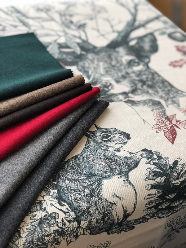 Tissu imprimé thème forêt de noël et gamme flanelles