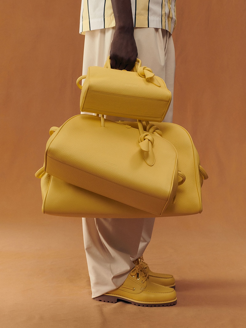 jaune banane jacquemus sacs